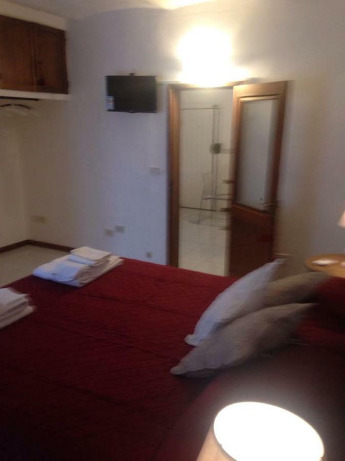 Center Comfy Mini Apartment Arezzo Exterior photo